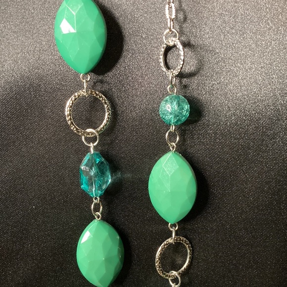 NWT! Gorgeous Grab N Go Necklace Set! Ready to Ship! - Picture 3 of 5